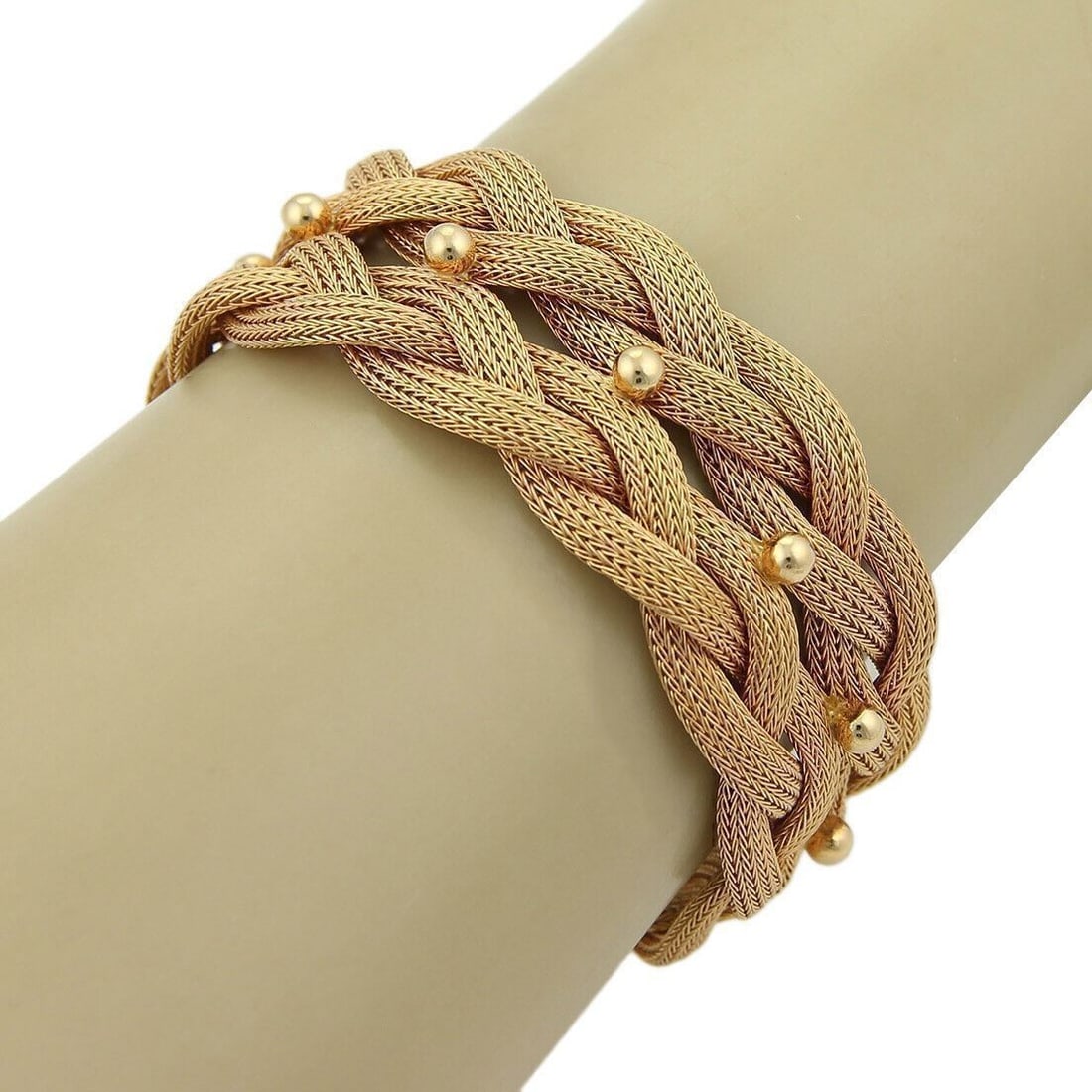 Italian 18k Rose Gold Braided Mesh Bracelet 7.25 inch: Italian 18k Rose Gold Braided Mesh Bracelet 7.25 inch This vintage Italian bracelet features an elegant double braided mesh design, expertly crafted in solid 18k rose gold. The intricate woven constru