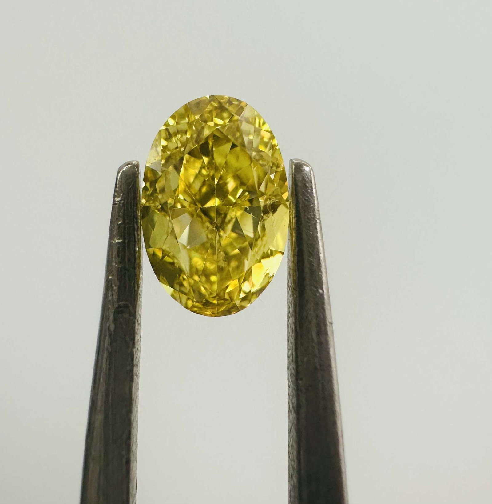Loose Diamond - OVAL 0.5ct Fancy Vivid Yellow VS1 (1 of 1)