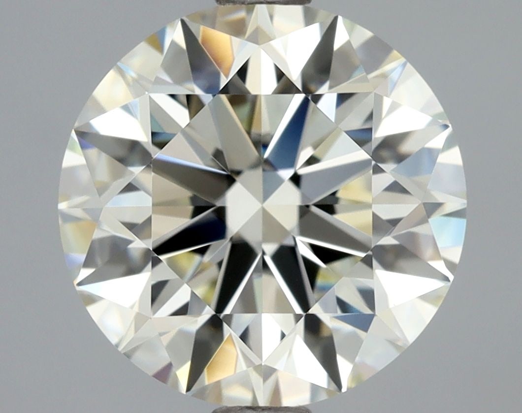 Loose Diamond - ROUND 2.4ct L VVS2: Loose Diamond - ROUND 2.4ct L VVS2 Source: Natural Shape: ROUND Carats: 2.4 Color: L Clarity: VVS2 Certification: GIA Video: