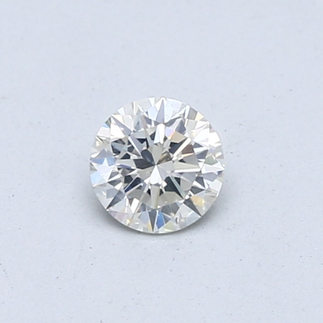 Loose Diamond - ROUND 0.36ct I SI2: Loose Diamond - ROUND 0.36ct I SI2 Source: Natural Shape: ROUND Carats: 0.36 Color: I Clarity: SI2 Certification: GIA Video: