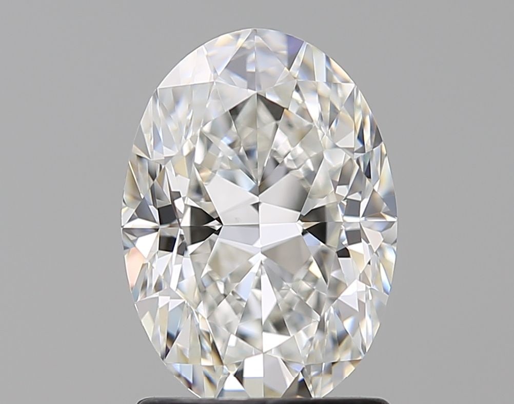 Loose Diamond - OVAL 1.7ct G VS2: Loose Diamond - OVAL 1.7ct G VS2 Source: Natural Shape: OVAL Carats: 1.7 Color: G Clarity: VS2 Certification: GIA Video:
