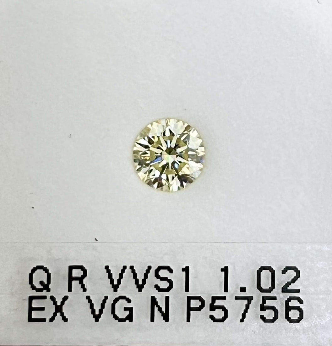 Loose Diamond - ROUND 1.02ct Q-R VVS1: Loose Diamond - ROUND 1.02ct Q-R VVS1 Source: Natural Shape: ROUND Carats: 1.02 Color: Q-R Certification: GIA Video: