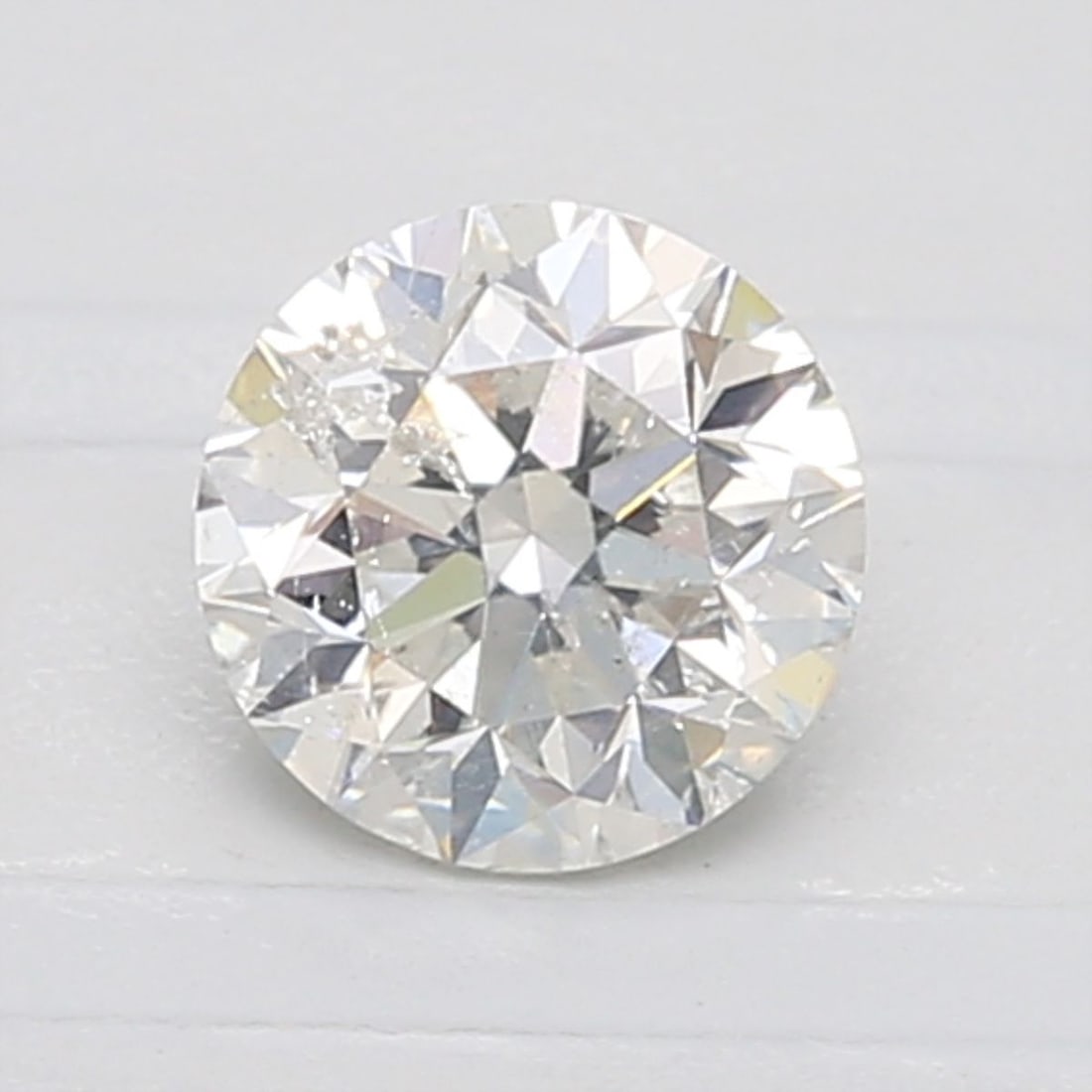 Loose Diamond - ROUND 0.92ct H I1: Loose Diamond - ROUND 0.92ct H I1 Source: Natural Shape: ROUND Carats: 0.92 Color: H Clarity: I1 Certification: GIA Video: