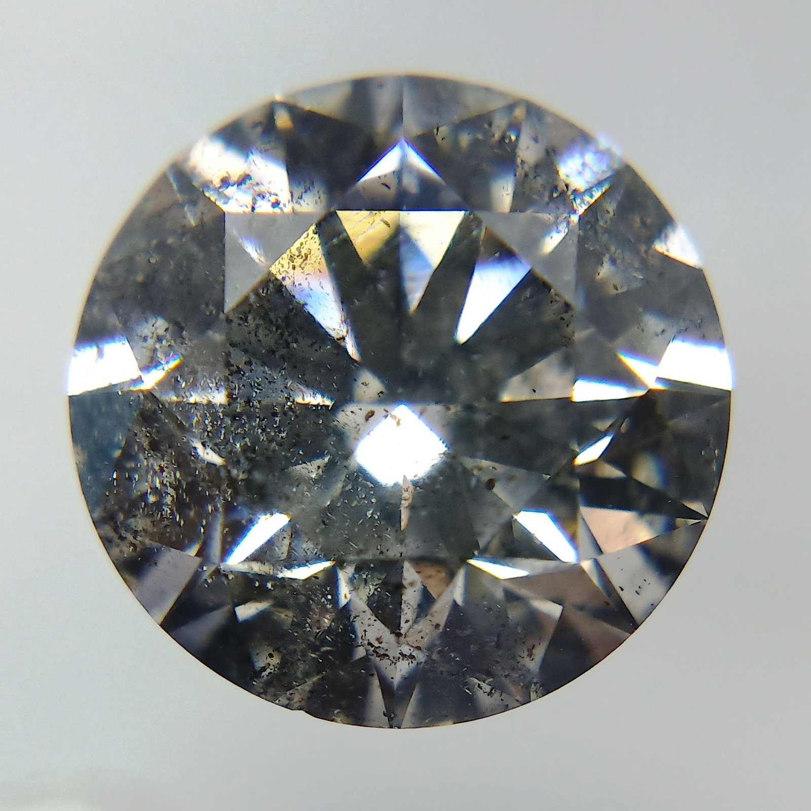Loose Diamond - ROUND 3.0ct Fancy Light Gray: Loose Diamond - ROUND 3.0ct Fancy Light Gray Source: Natural Shape: ROUND Carats: 3.0 Color: Fancy Light Gray Certification: GIA PLEASE NOTE: Framed, Large, or heavy items do not have shipping costs i