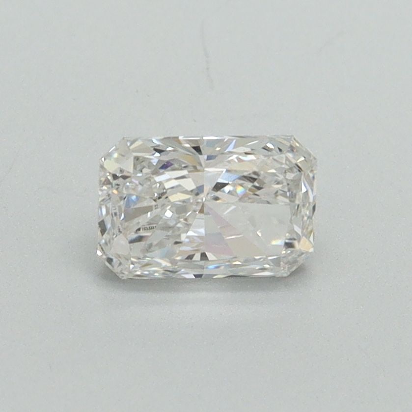 Loose Diamond - RADIANT 0.6ct E VS1: Loose Diamond - RADIANT 0.6ct E VS1 Source: This is a real non-mined Diamond that has been grown in a lab Shape: RADIANT Carats: 0.6 Color: E Clarity: VS1 Certification: IGI Video: