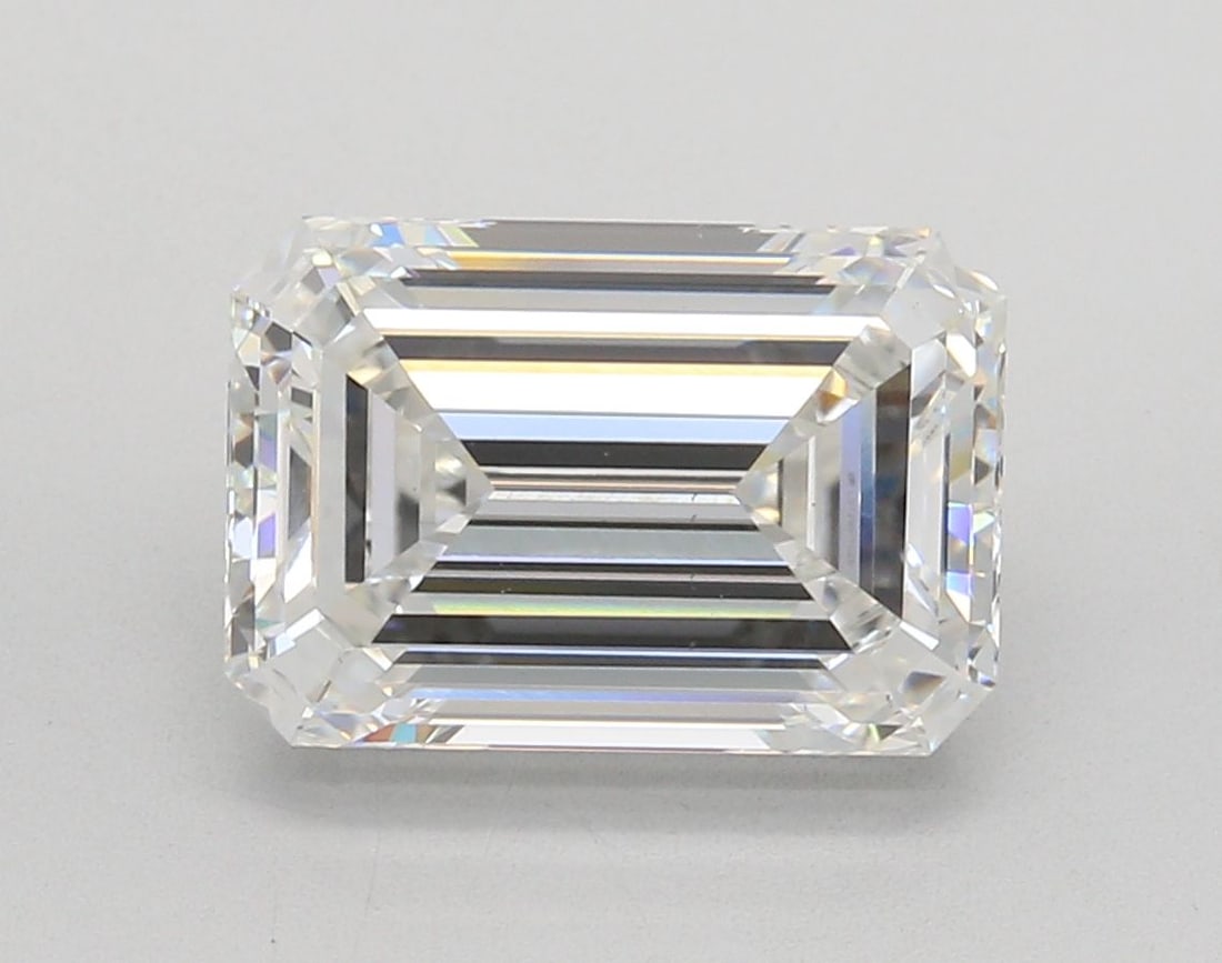 Loose Diamond - EMERALD 4.56ct F VS2: Loose Diamond - EMERALD 4.56ct F VS2 Source: This is a real non-mined Diamond that has been grown in a lab Shape: EMERALD Carats: 4.56 Color: F Clarity: VS2 Certification: IGI Video: