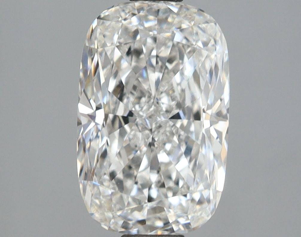Loose Diamond - CUSHION MODIFIED 2.57ct E VVS1: Loose Diamond - CUSHION MODIFIED 2.57ct E VVS1 Source: This is a real non-mined Diamond that has been grown in a lab Shape: CUSHION MODIFIED Carats: 2.57 Color: E Clarity: VVS1 Certification: IGI Vide