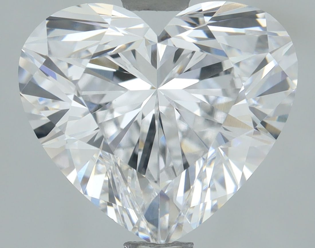 Loose Diamond - HEART 2.01ct D VS1: Loose Diamond - HEART 2.01ct D VS1 Source: This is a real non-mined Diamond that has been grown in a lab Shape: HEART Carats: 2.01 Color: D Clarity: VS1 Certification: IGI Video: