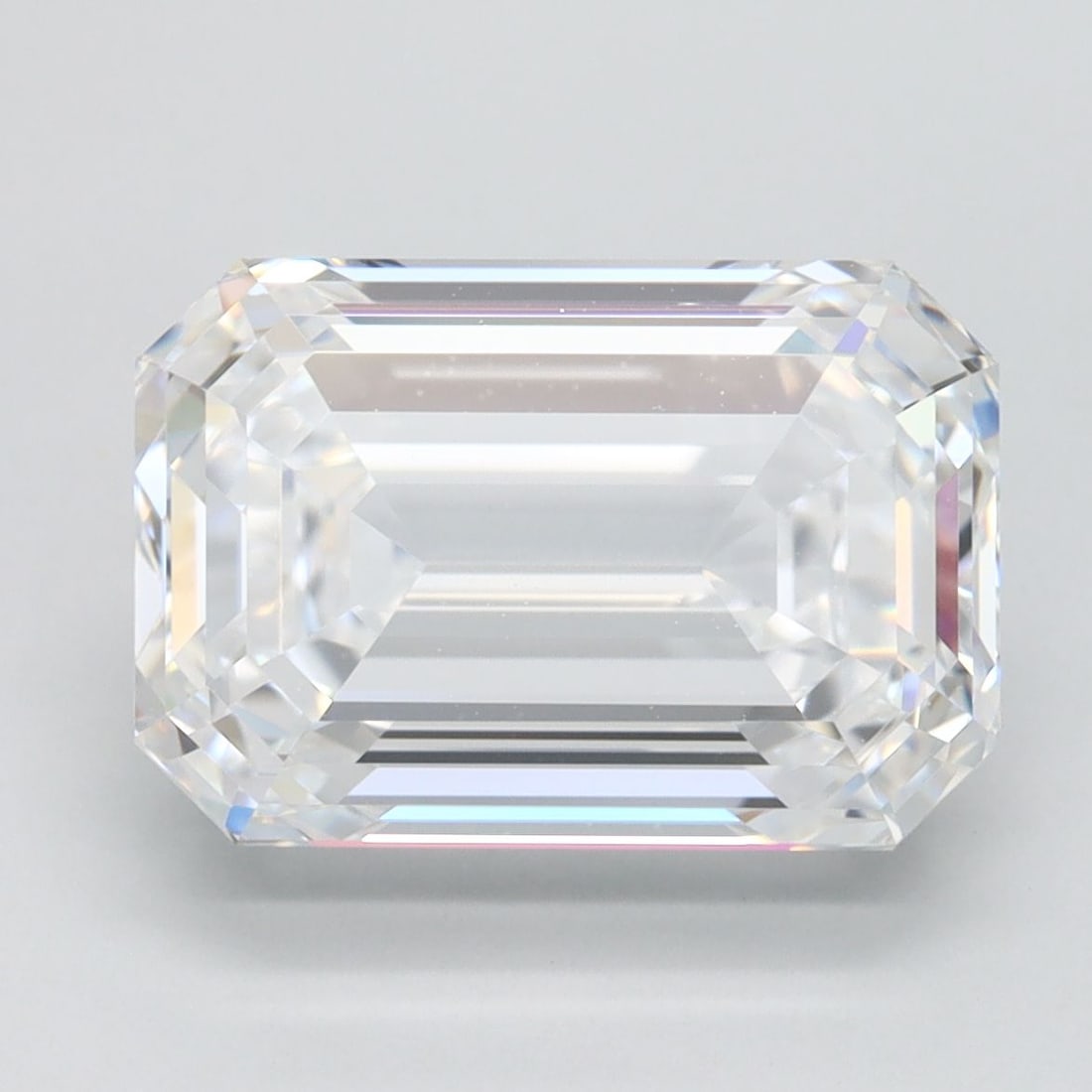 Loose Diamond - EMERALD 4.34ct D FL: Loose Diamond - EMERALD 4.34ct D FL Source: This is a real non-mined Diamond that has been grown in a lab Shape: EMERALD Carats: 4.34 Color: D Clarity: FL Certification: IGI Video: