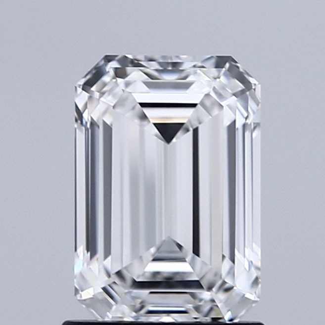 Loose Diamond - EMERALD 1.01ct E VS1: Loose Diamond - EMERALD 1.01ct E VS1 Source: This is a real non-mined Diamond that has been grown in a lab Shape: EMERALD Carats: 1.01 Color: E Clarity: VS1 Certification: NONE Video:
