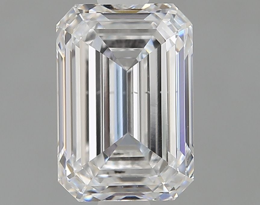 Loose Diamond - EMERALD 1.54ct E VS2: Loose Diamond - EMERALD 1.54ct E VS2 Source: This is a real non-mined Diamond that has been grown in a lab Shape: EMERALD Carats: 1.54 Color: E Clarity: VS2 Certification: IGI Video: