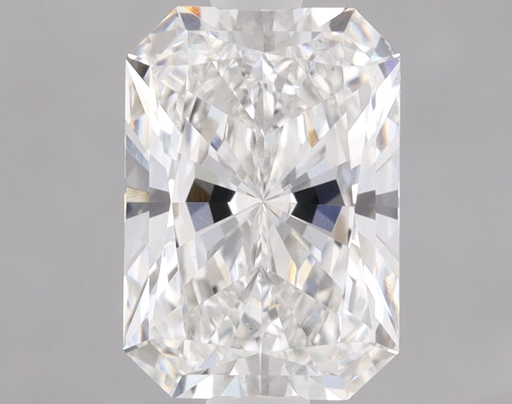 Loose Diamond - RADIANT 1.34ct D VS1: Loose Diamond - RADIANT 1.34ct D VS1 Source: This is a real non-mined Diamond that has been grown in a lab Shape: RADIANT Carats: 1.34 Color: D Clarity: VS1 Certification: IGI Video: