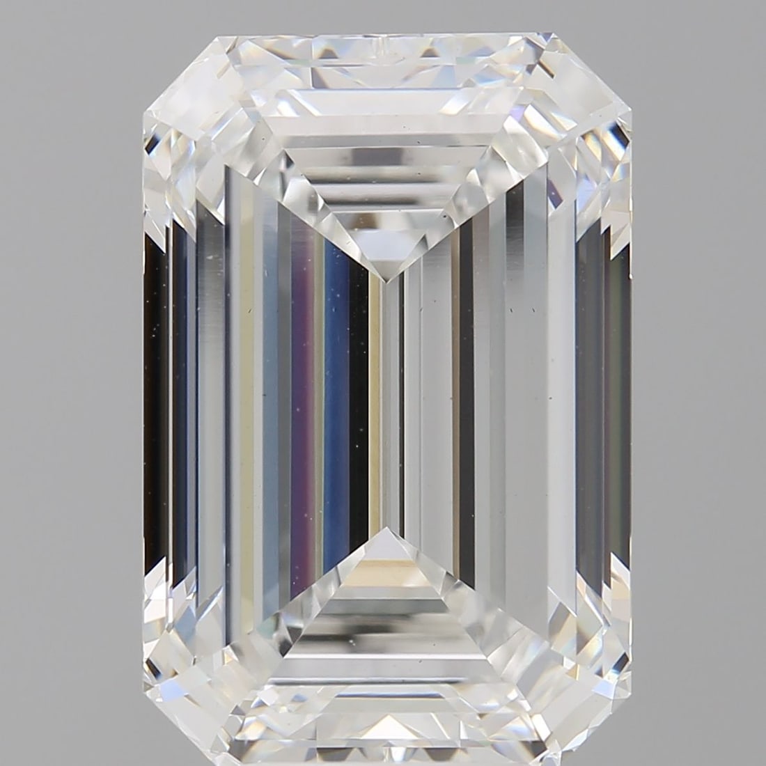 Loose Diamond - EMERALD 9.04ct E VS1: Loose Diamond - EMERALD 9.04ct E VS1 Source: This is a real non-mined Diamond that has been grown in a lab Shape: EMERALD Carats: 9.04 Color: E Clarity: VS1 Certification: IGI Video: