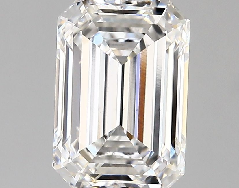 Loose Diamond - EMERALD 2.72ct E VVS2: Loose Diamond - EMERALD 2.72ct E VVS2 Source: This is a real non-mined Diamond that has been grown in a lab Shape: EMERALD Carats: 2.72 Color: E Clarity: VVS2 Certification: IGI Video: