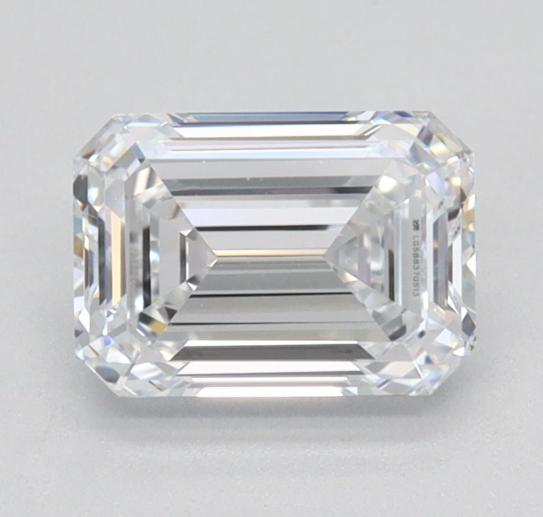 Loose Diamond - EMERALD 0.96ct E VS1: Loose Diamond - EMERALD 0.96ct E VS1 Source: This is a real non-mined Diamond that has been grown in a lab Shape: EMERALD Carats: 0.96 Color: E Clarity: VS1 Certification: IGI Video: