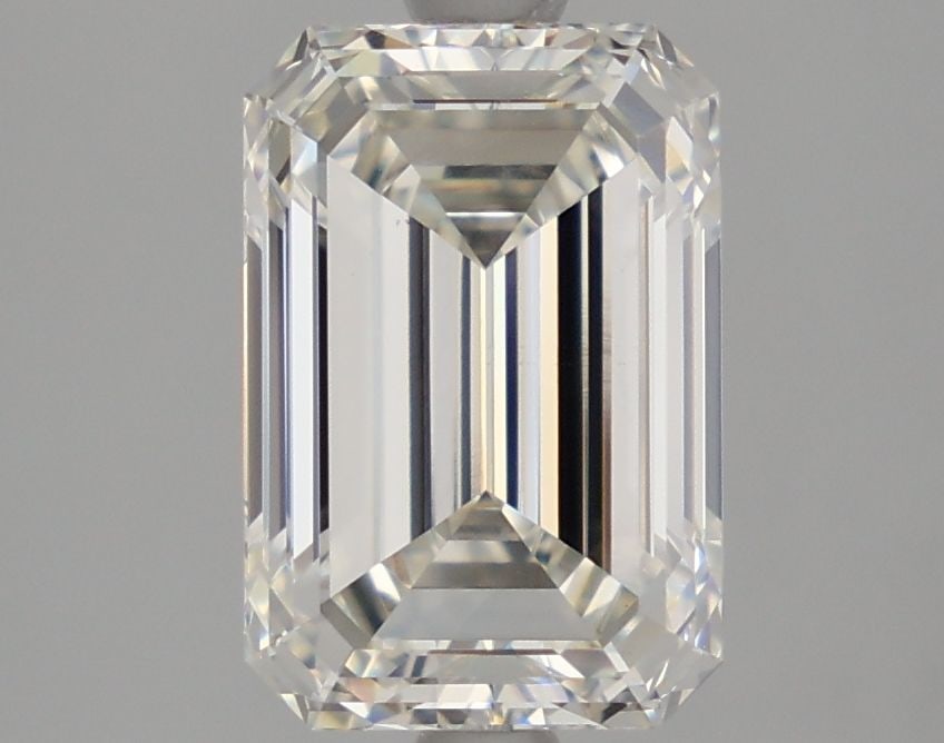 Loose Diamond - EMERALD 3.05ct H VS1: Loose Diamond - EMERALD 3.05ct H VS1 Source: This is a real non-mined Diamond that has been grown in a lab Shape: EMERALD Carats: 3.05 Color: H Clarity: VS1 Certification: IGI Video: