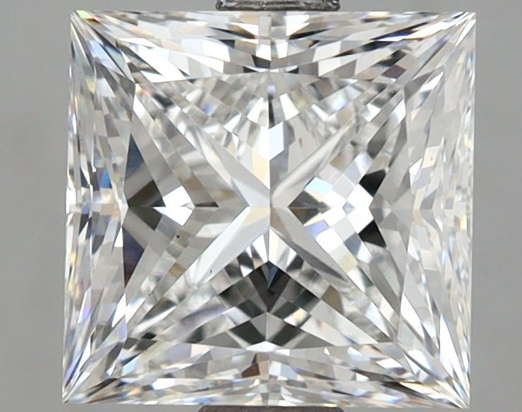 Loose Diamond - PRINCESS 2.77ct E VS1: Loose Diamond - PRINCESS 2.77ct E VS1 Source: This is a real non-mined Diamond that has been grown in a lab Shape: PRINCESS Carats: 2.77 Color: E Clarity: VS1 Certification: IGI Video: