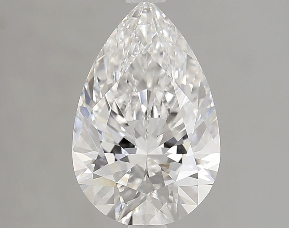 Loose Diamond - PEAR 2.6ct E VVS2: Loose Diamond - PEAR 2.6ct E VVS2 Source: This is a real non-mined Diamond that has been grown in a lab Shape: PEAR Carats: 2.6 Color: E Clarity: VVS2 Certification: IGI Video: Video Link PLEASE