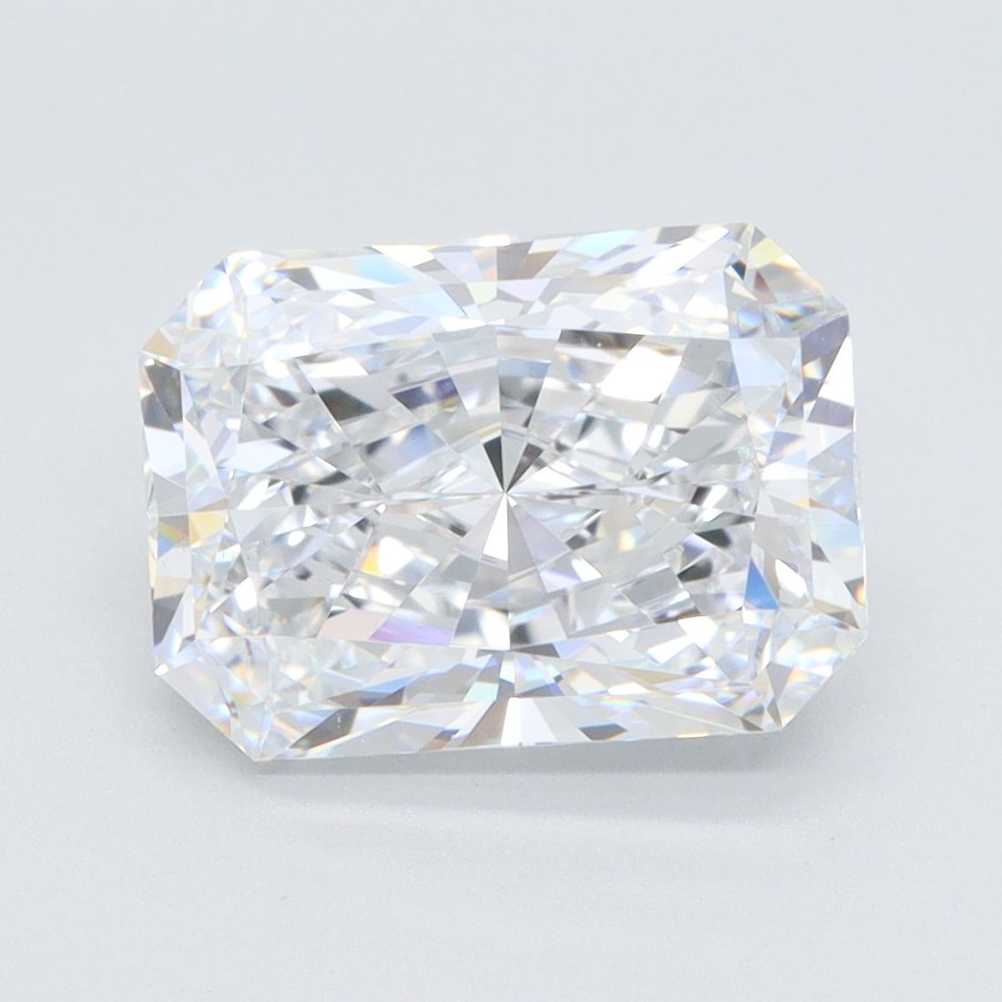 Loose Diamond - RADIANT 4.13ct F VS1: Loose Diamond - RADIANT 4.13ct F VS1 Source: This is a real non-mined Diamond that has been grown in a lab Shape: RADIANT Carats: 4.13 Color: F Clarity: VS1 Certification: IGI Video: Video Link