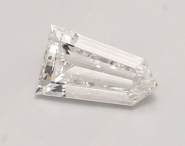 Loose Diamond - BULLET 0.86ct E VS1: Loose Diamond - BULLET 0.86ct E VS1 Source: This is a real non-mined Diamond that has been grown in a lab Shape: BULLET Carats: 0.86 Color: E Clarity: VS1 Certification: IGI Video: