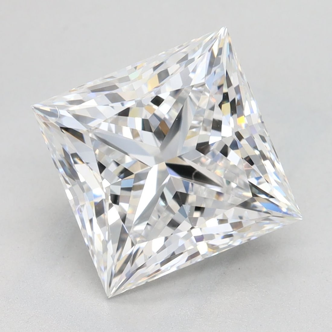 Loose Diamond - PRINCESS 4.1ct D IF: Loose Diamond - PRINCESS 4.1ct D IF Source: This is a real non-mined Diamond that has been grown in a lab Shape: PRINCESS Carats: 4.1 Color: D Clarity: IF Certification: GIA Video: