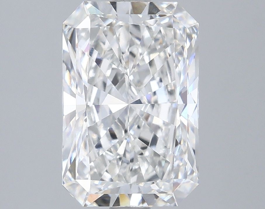 Loose Diamond - RADIANT 3.07ct F VVS2: Loose Diamond - RADIANT 3.07ct F VVS2 Source: This is a real non-mined Diamond that has been grown in a lab Shape: RADIANT Carats: 3.07 Color: F Clarity: VVS2 Certification: IGI Video: Video Link