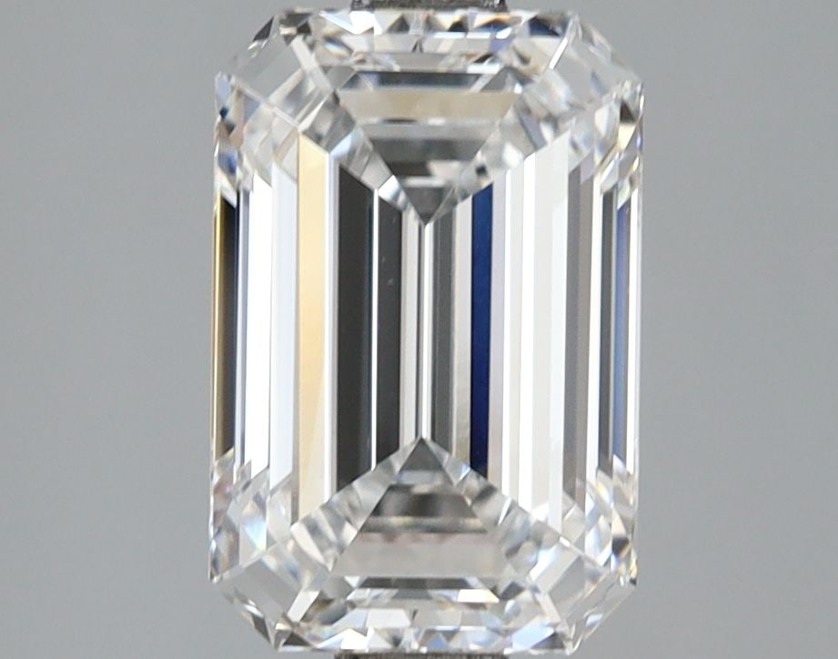 Loose Diamond - EMERALD 2.58ct D VVS1: Loose Diamond - EMERALD 2.58ct D VVS1 Source: This is a real non-mined Diamond that has been grown in a lab Shape: EMERALD Carats: 2.58 Color: D Clarity: VVS1 Certification: IGI Video: