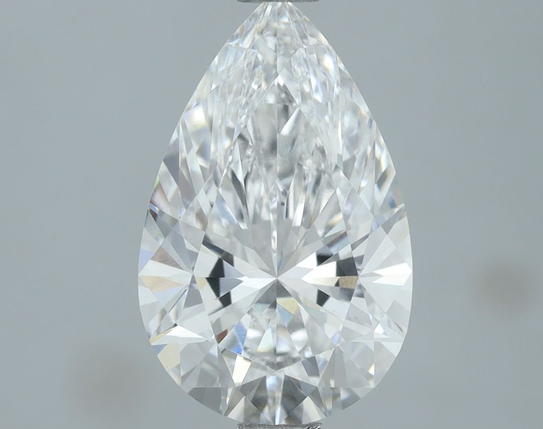 Loose Diamond - PEAR 2.01ct D VS1: Loose Diamond - PEAR 2.01ct D VS1 Source: This is a real non-mined Diamond that has been grown in a lab Shape: PEAR Carats: 2.01 Color: D Clarity: VS1 Certification: IGI Video: