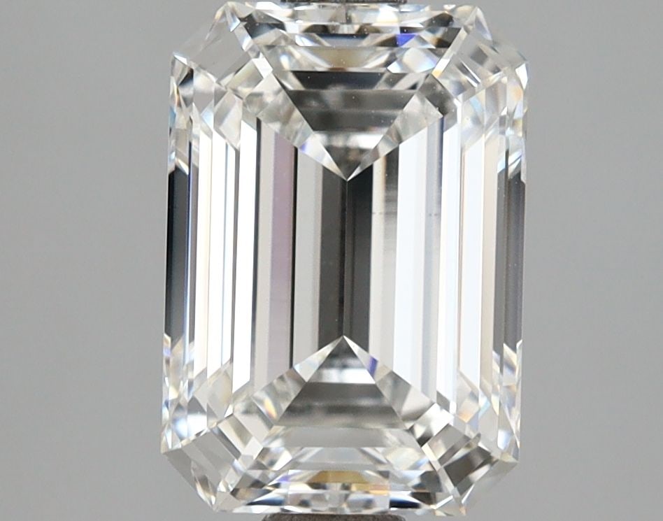 Loose Diamond - EMERALD 2.15ct D VVS2: Loose Diamond - EMERALD 2.15ct D VVS2 Source: This is a real non-mined Diamond that has been grown in a lab Shape: EMERALD Carats: 2.15 Color: D Clarity: VVS2 Certification: IGI Video: