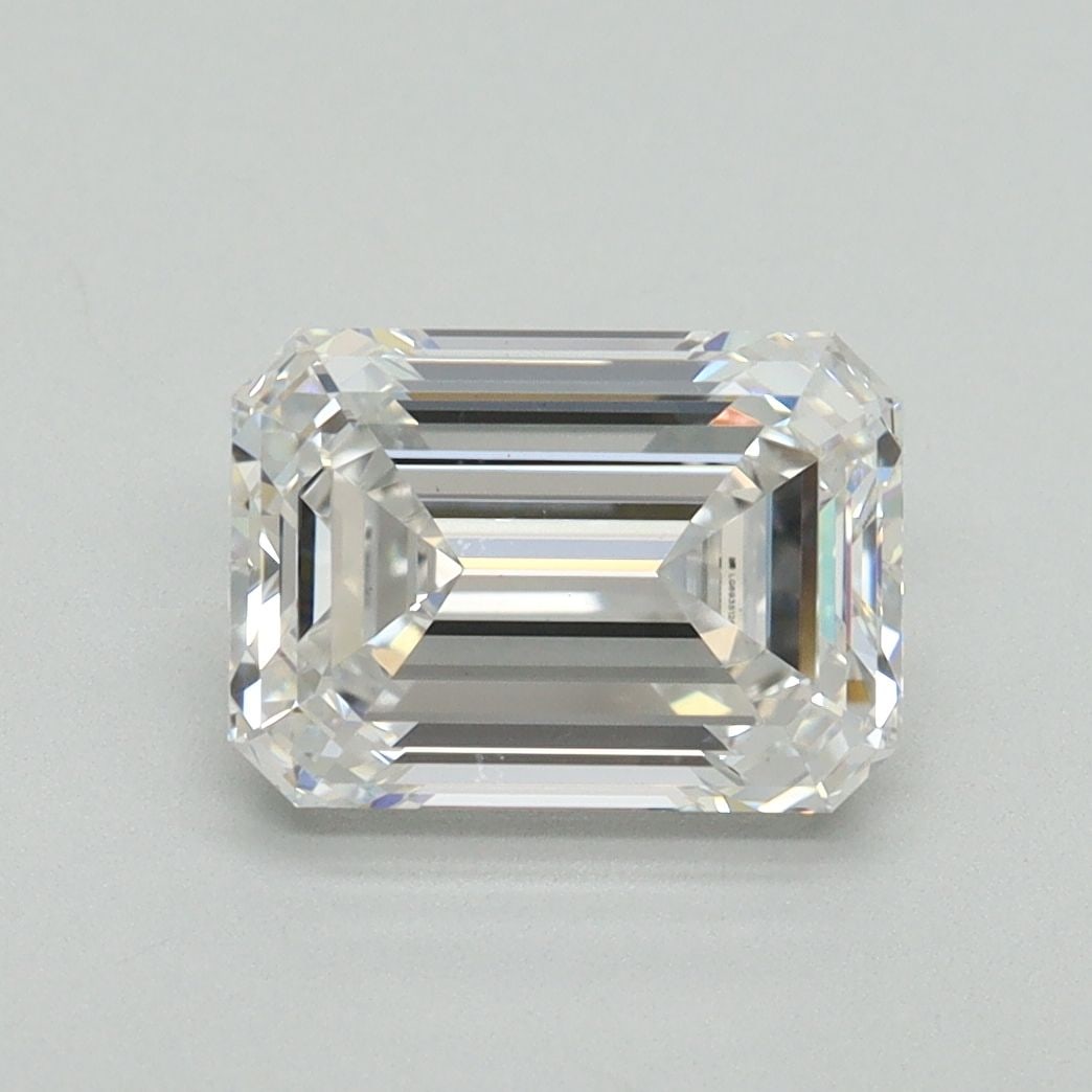 Loose Diamond - EMERALD 2.19ct D VS1: Loose Diamond - EMERALD 2.19ct D VS1 Source: This is a real non-mined Diamond that has been grown in a lab Shape: EMERALD Carats: 2.19 Color: D Clarity: VS1 Certification: IGI Video: