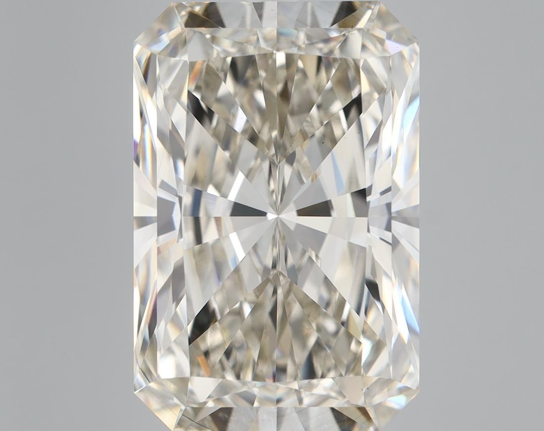 Loose Diamond - RADIANT 14.33ct I VS1: Loose Diamond - RADIANT 14.33ct I VS1 Source: This is a real non-mined Diamond that has been grown in a lab Shape: RADIANT Carats: 14.33 Color: I Clarity: VS1 Certification: IGI Video: Video Link