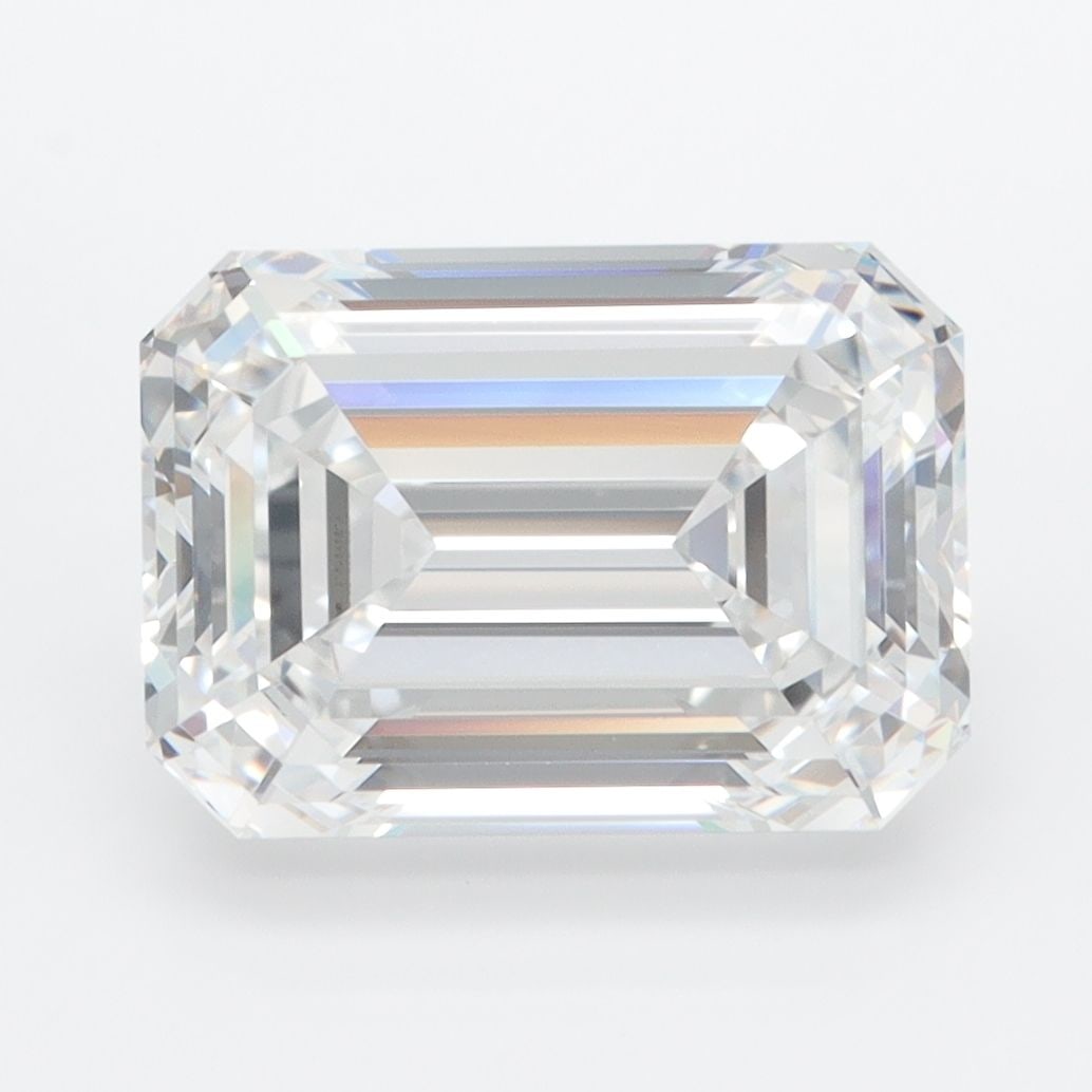 Loose Diamond - EMERALD 4.1ct D IF: Loose Diamond - EMERALD 4.1ct D IF Source: This is a real non-mined Diamond that has been grown in a lab Shape: EMERALD Carats: 4.1 Color: D Clarity: IF Certification: IGI PLEASE NOTE: Framed, Large, 