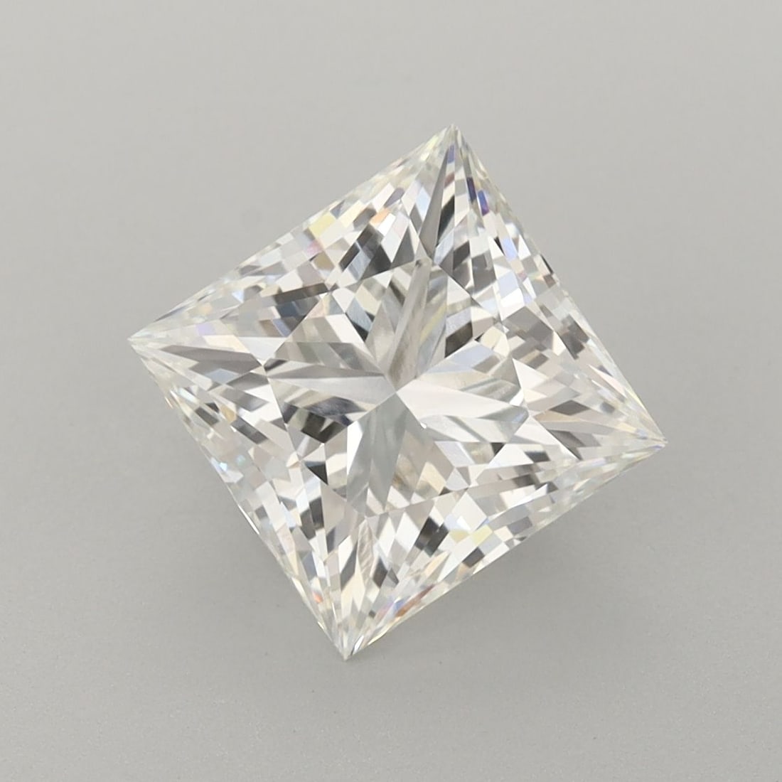 Loose Diamond - PRINCESS 3.03ct G VVS2: Loose Diamond - PRINCESS 3.03ct G VVS2 Source: This is a real non-mined Diamond that has been grown in a lab Shape: PRINCESS Carats: 3.03 Color: G Clarity: VVS2 Certification: IGI Video: