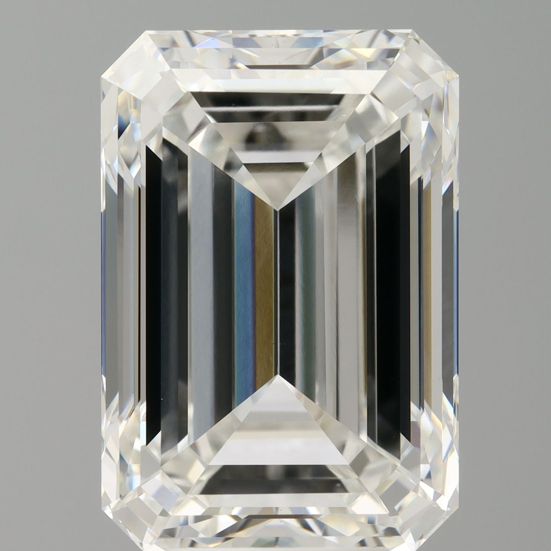 Loose Diamond - EMERALD 8.04ct F VS1: Loose Diamond - EMERALD 8.04ct F VS1 Source: This is a real non-mined Diamond that has been grown in a lab Shape: EMERALD Carats: 8.04 Color: F Clarity: VS1 Certification: IGI Video: