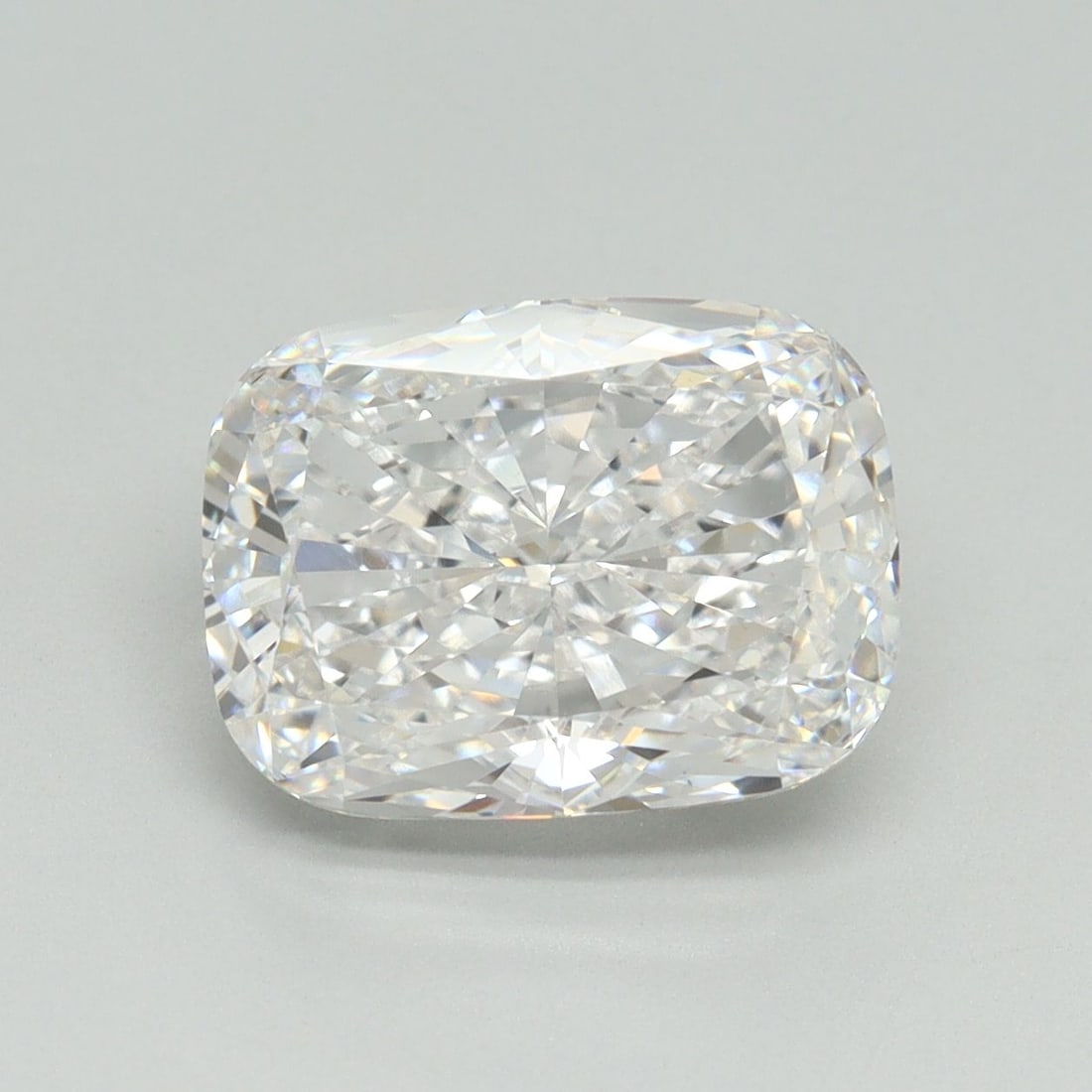 Loose Diamond - CUSHION BRILLIANT 4.01ct D VS1: Loose Diamond - CUSHION BRILLIANT 4.01ct D VS1 Source: This is a real non-mined Diamond that has been grown in a lab Shape: CUSHION BRILLIANT Carats: 4.01 Color: D Clarity: VS1 Certification: IGI Vide