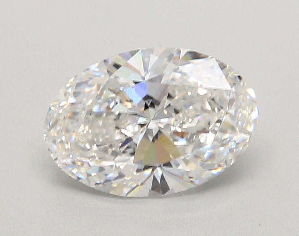 Loose Diamond - OVAL 2.75ct E VVS2: Loose Diamond - OVAL 2.75ct E VVS2 Source: This is a real non-mined Diamond that has been grown in a lab Shape: OVAL Carats: 2.75 Color: E Clarity: VVS2 Certification: IGI Video:
