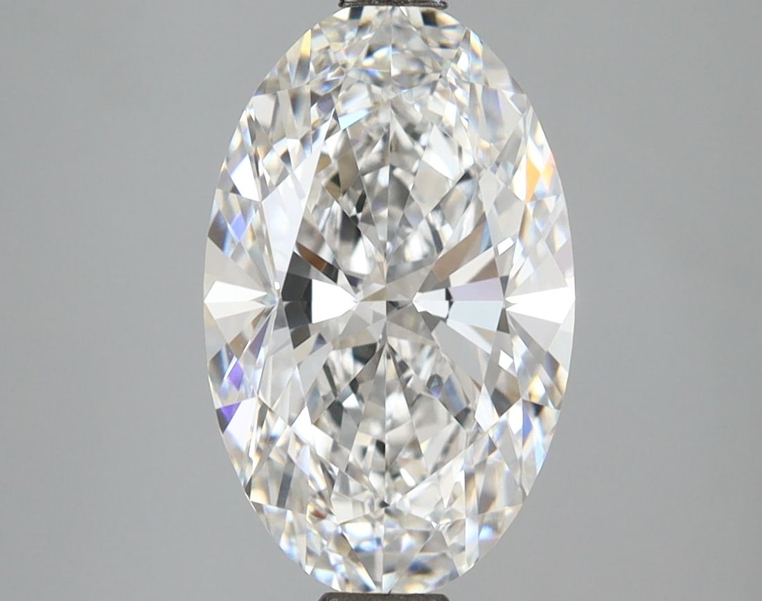 Loose Diamond - OVAL 3.45ct D VVS2: Loose Diamond - OVAL 3.45ct D VVS2 Source: This is a real non-mined Diamond that has been grown in a lab Shape: OVAL Carats: 3.45 Color: D Clarity: VVS2 Certification: IGI Video:
