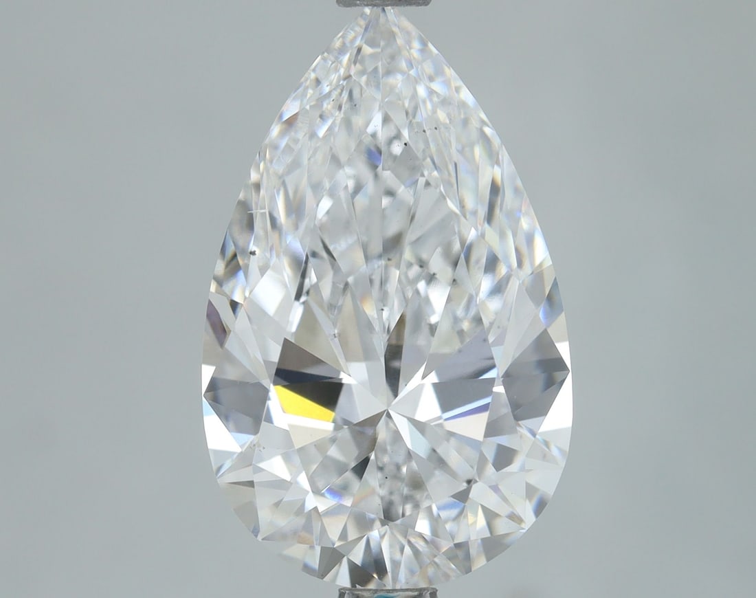 Loose Diamond - PEAR 3.0ct E VS2: Loose Diamond - PEAR 3.0ct E VS2 Source: This is a real non-mined Diamond that has been grown in a lab Shape: PEAR Carats: 3.0 Color: E Clarity: VS2 Certification: IGI Video: