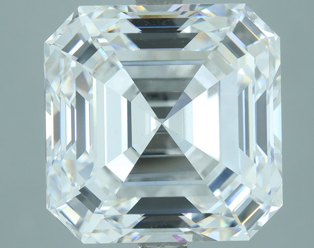 Loose Diamond - ASSCHER 8.03ct E VS1: Loose Diamond - ASSCHER 8.03ct E VS1 Source: This is a real non-mined Diamond that has been grown in a lab Shape: ASSCHER Carats: 8.03 Color: E Clarity: VS1 Certification: IGI Video: