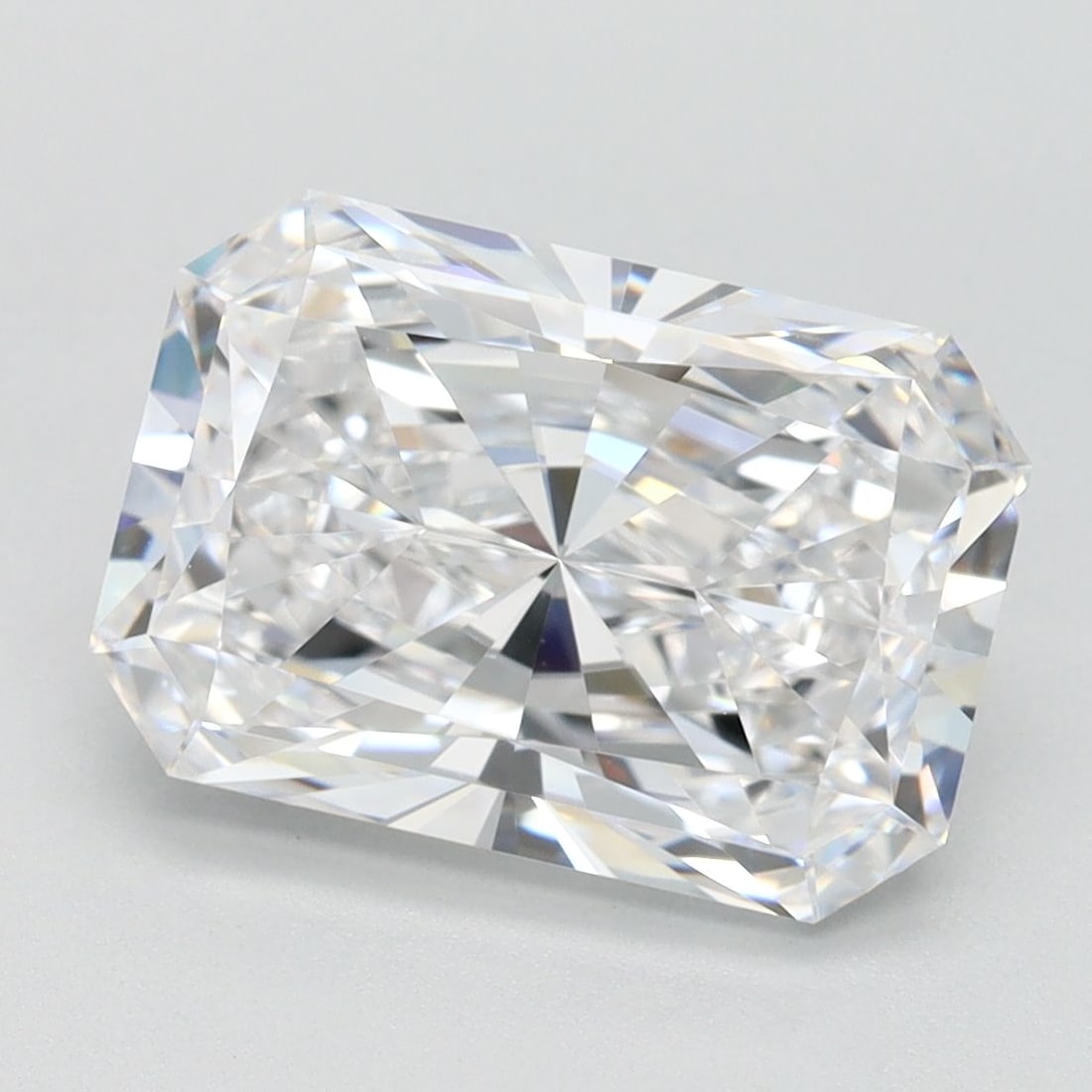 Loose Diamond - RADIANT 3.02ct D VVS1: Loose Diamond - RADIANT 3.02ct D VVS1 Source: This is a real non-mined Diamond that has been grown in a lab Shape: RADIANT Carats: 3.02 Color: D Clarity: VVS1 Certification: IGI Video: Video Link