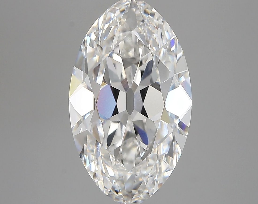 Loose Diamond - OVAL 4.72ct E VVS2: Loose Diamond - OVAL 4.72ct E VVS2 Source: This is a real non-mined Diamond that has been grown in a lab Shape: OVAL Carats: 4.72 Color: E Clarity: VVS2 Certification: IGI Video: