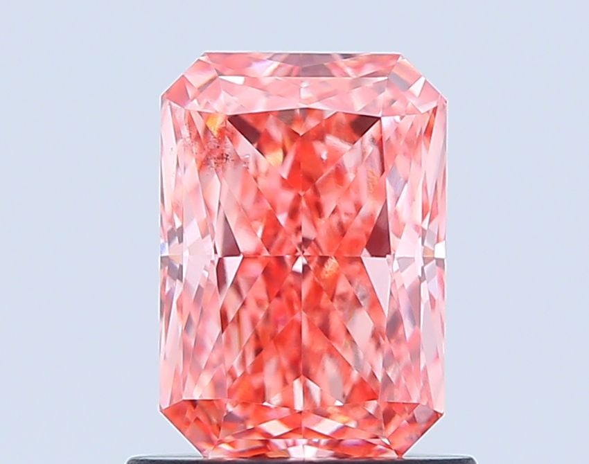Loose Diamond - RADIANT 1.09ct Fancy Vivid Pink VS2: Loose Diamond - RADIANT 1.09ct Fancy Vivid Pink VS2 Source: This is a real non-mined Diamond that has been grown in a lab Shape: RADIANT Carats: 1.09 Color: Fancy Vivid Pink Certification: IGI Video: