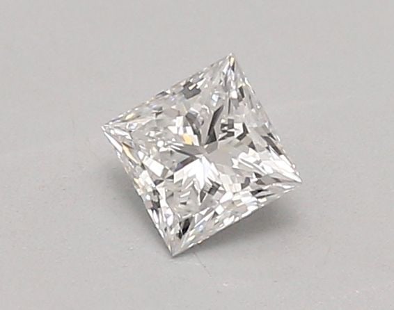 Loose Diamond - PRINCESS 0.47ct E VVS1: Loose Diamond - PRINCESS 0.47ct E VVS1 Source: This is a real non-mined Diamond that has been grown in a lab Shape: PRINCESS Carats: 0.47 Color: E Clarity: VVS1 Certification: IGI Video: Video Link