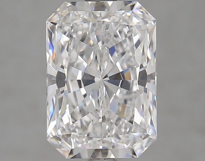 Loose Diamond - RADIANT 3.03ct D VVS1: Loose Diamond - RADIANT 3.03ct D VVS1 Source: This is a real non-mined Diamond that has been grown in a lab Shape: RADIANT Carats: 3.03 Color: D Clarity: VVS1 Certification: GIA Video: