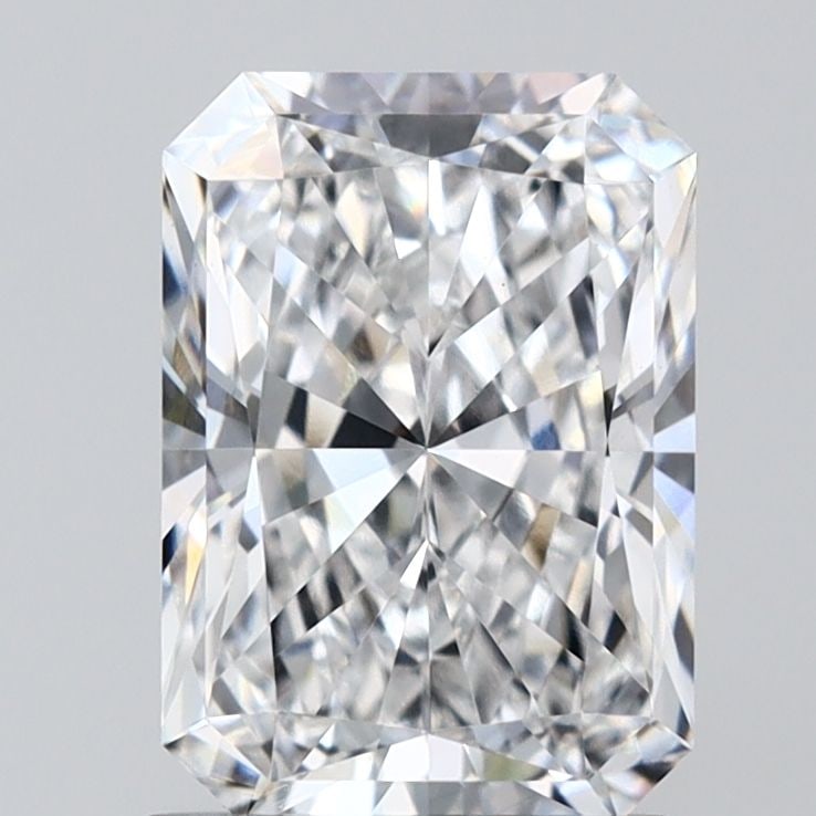 Loose Diamond - RADIANT 1.57ct D VS1: Loose Diamond - RADIANT 1.57ct D VS1 Source: This is a real non-mined Diamond that has been grown in a lab Shape: RADIANT Carats: 1.57 Color: D Clarity: VS1 Certification: IGI Video: