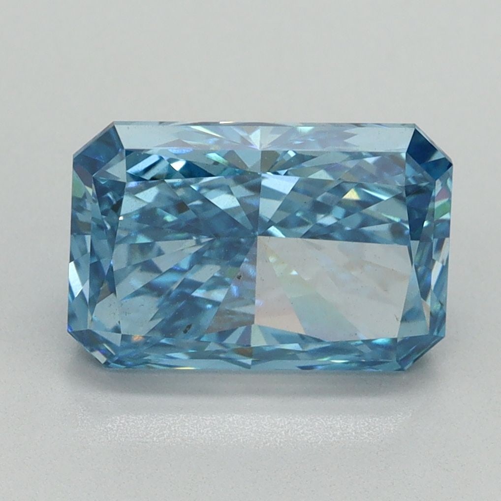 Loose Diamond - RADIANT 3.07ct Fancy Vivid Blue VS2: Loose Diamond - RADIANT 3.07ct Fancy Vivid Blue VS2 Source: This is a real non-mined Diamond that has been grown in a lab Shape: RADIANT Carats: 3.07 Color: Fancy Vivid Blue Certification: IGI Video: