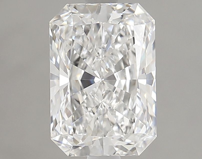 Loose Diamond - RADIANT 2.06ct E VVS2: Loose Diamond - RADIANT 2.06ct E VVS2 Source: This is a real non-mined Diamond that has been grown in a lab Shape: RADIANT Carats: 2.06 Color: E Clarity: VVS2 Certification: IGI Video: