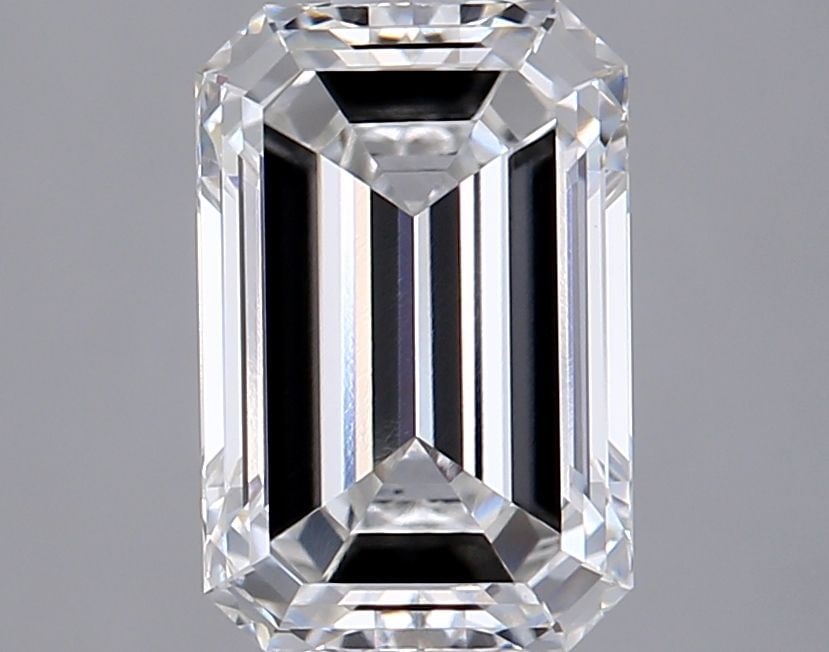 Loose Diamond - EMERALD 2.07ct F VVS1: Loose Diamond - EMERALD 2.07ct F VVS1 Source: This is a real non-mined Diamond that has been grown in a lab Shape: EMERALD Carats: 2.07 Color: F Clarity: VVS1 Certification: IGI Video: