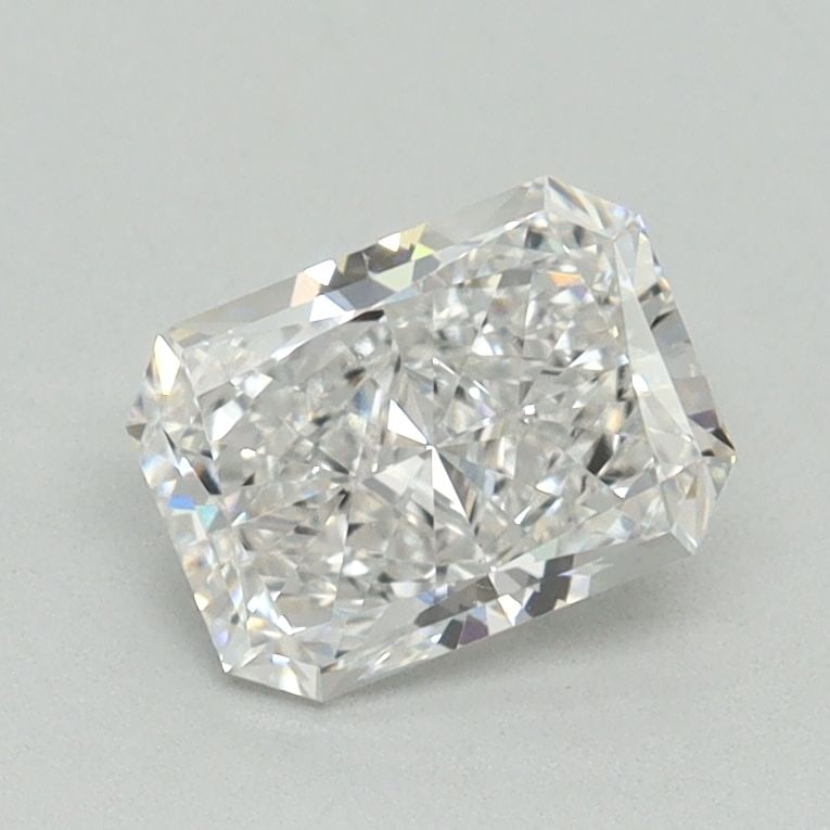 Loose Diamond - RADIANT 1.01ct E VS1: Loose Diamond - RADIANT 1.01ct E VS1 Source: This is a real non-mined Diamond that has been grown in a lab Shape: RADIANT Carats: 1.01 Color: E Clarity: VS1 Certification: IGI Video: