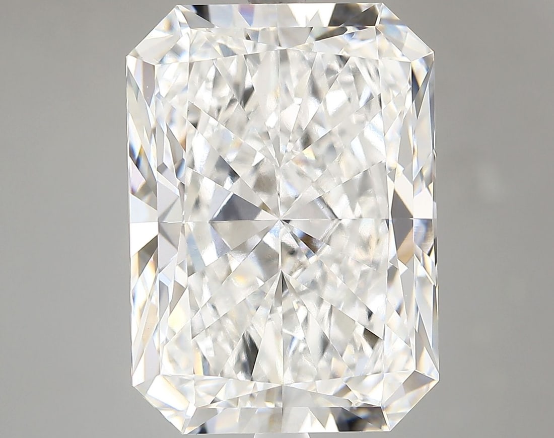 Loose Diamond - RADIANT 10.14ct E VVS2: Loose Diamond - RADIANT 10.14ct E VVS2 Source: This is a real non-mined Diamond that has been grown in a lab Shape: RADIANT Carats: 10.14 Color: E Clarity: VVS2 Certification: IGI Video: